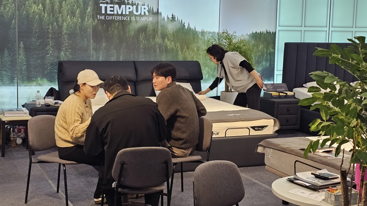 25.11 고양 가구엑스포 관람객